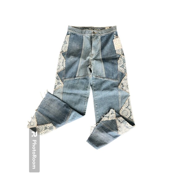 We the Free In My Element Kaleidoscope Patched High Rise Raw Hem Flare Jeans NEW - Picture 10 of 10